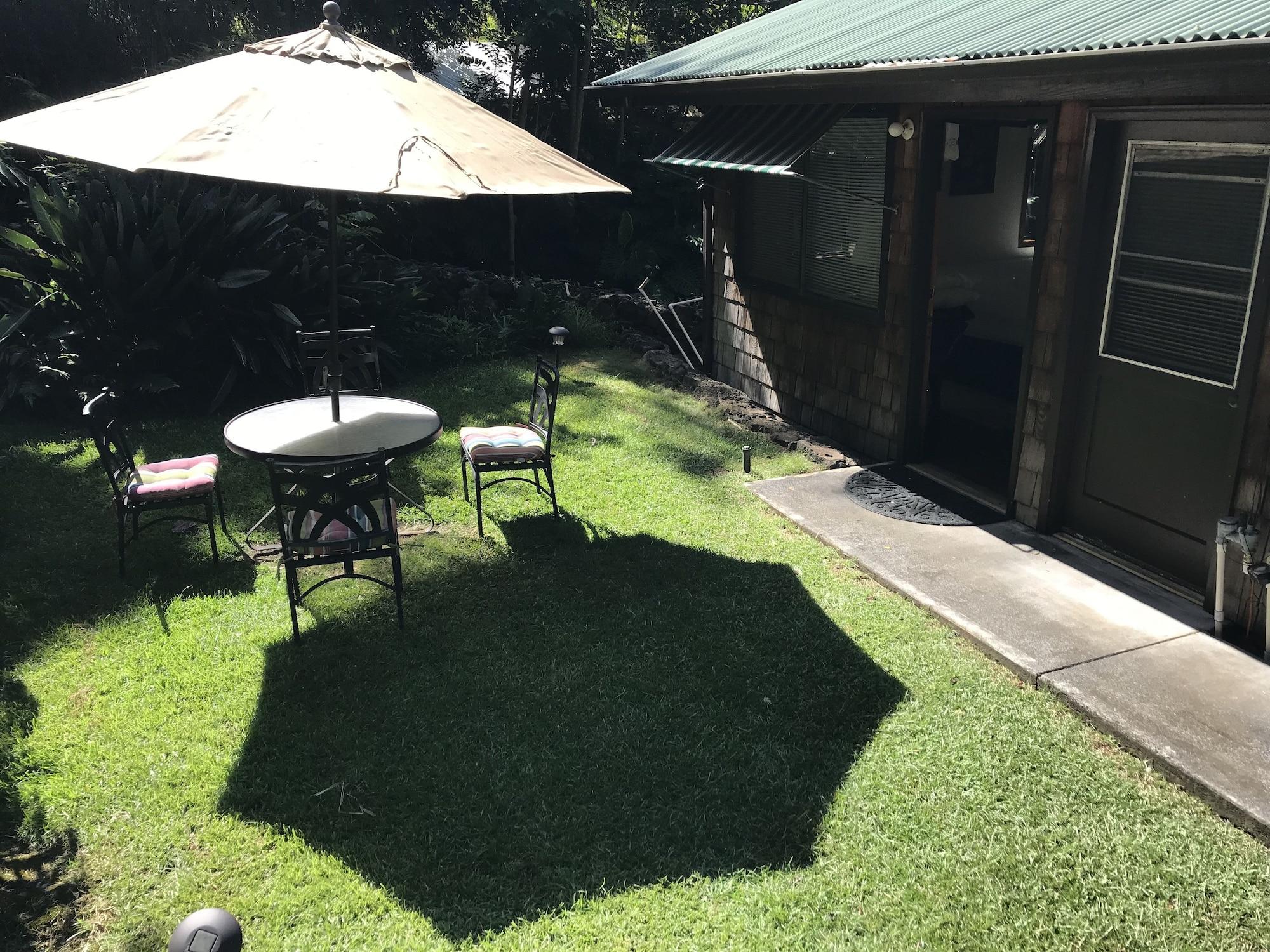 Hale Maluhia Country Inn Kailua-Kona Buitenkant foto
