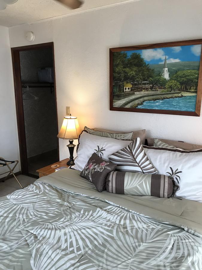 Hale Maluhia Country Inn Kailua-Kona Buitenkant foto