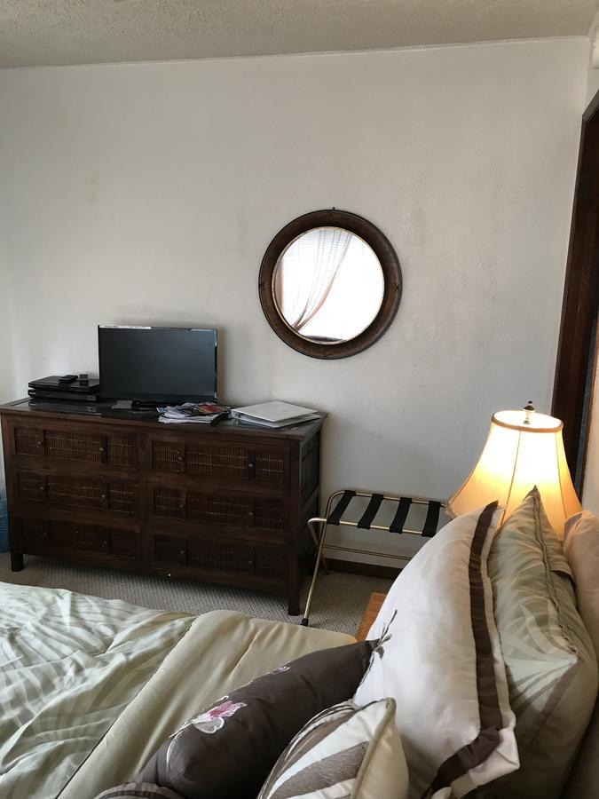 Hale Maluhia Country Inn Kailua-Kona Buitenkant foto