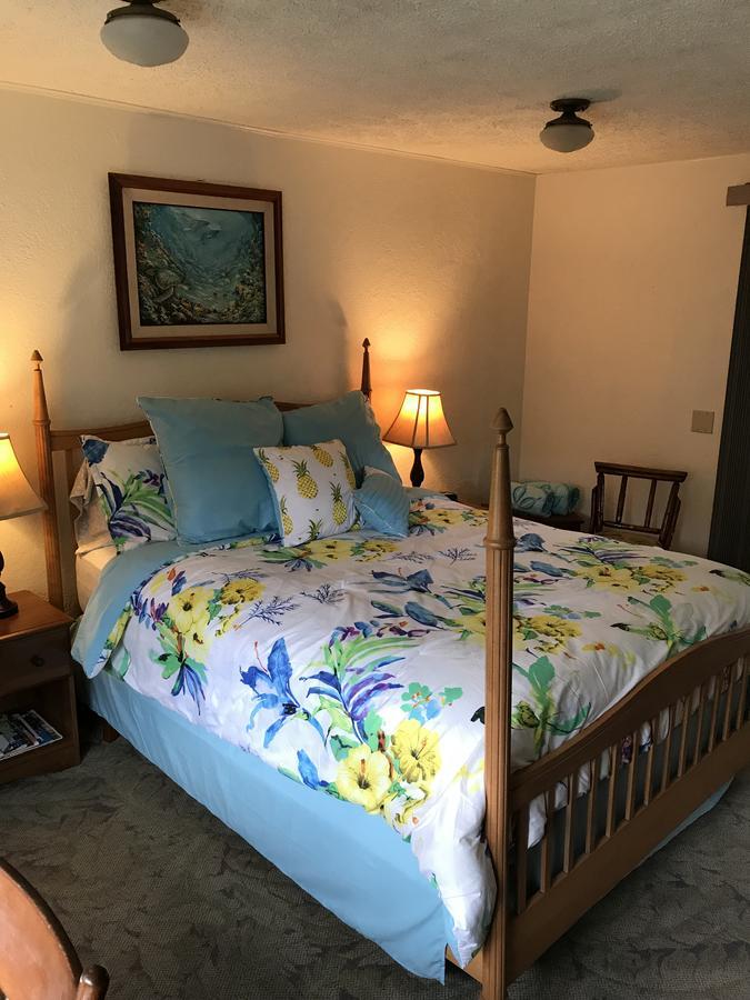 Hale Maluhia Country Inn Kailua-Kona Buitenkant foto